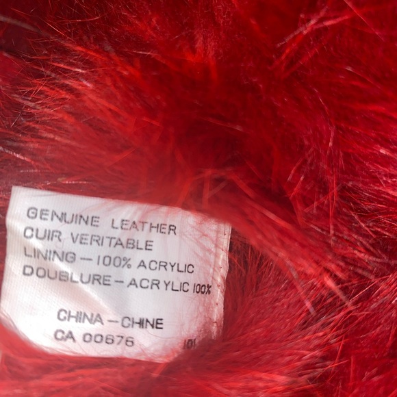 Perrin Collection Women’s red leather fur Gloves Size 6.5 (new with tag) - Picture 6 of 7